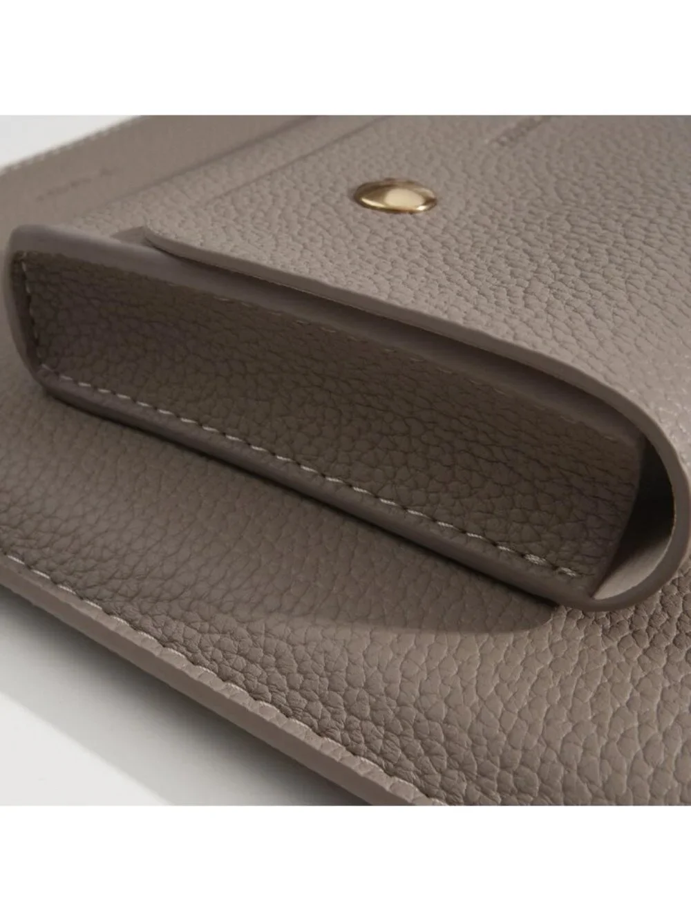 Stylish PU Leather Padded Laptop Sleeve for 16